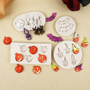 Halloween silicone molds with spider, bat and pumpkin shapes for DIY cake decoration