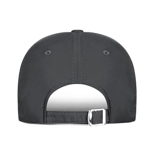 Verstellbare schwarze schnelltrocknende Baseballkappe mit Bergestickerei und Metallschnalle