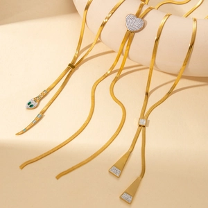 Colliers à maille serpent en acier doré avec pendentifs cœur en zircon et serpent