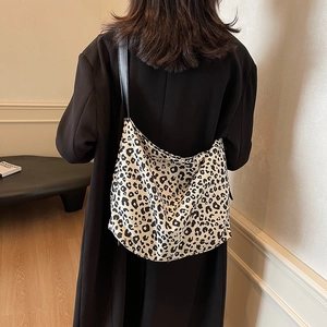 Borsa tote alla moda con stampa leopardata da donna con interno capiente e manici in pelle