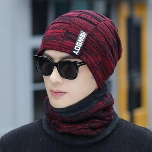 Winter men's thickened knit beanie and scarf set in classic red and black patterns