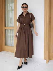 Elegant dark brown short-sleeve shirt dress with a waist belt and lapel collar