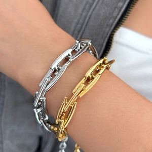 Industrial U-link chain bracelet in gold and silver finish for men and women