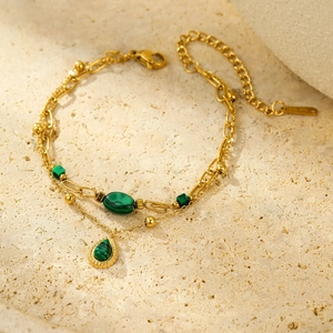 Bracelet double rang en acier doré bohème orné de perles de malachite verte naturelle