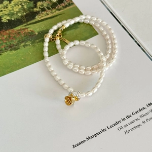 French style 925 silver necklace with rose pendant and elegant white freshwater pearls