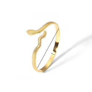 Detail of 18K gold plated snake-shaped cuff bracelet with 5.5cm inner diameter
