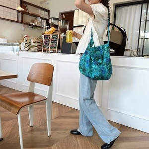Floral canvas tote bag in blue and green, large capacity shoulder bag for casual use