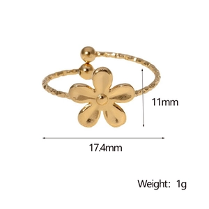 Detailed view of flower ring dimensions 11mm by 17.4mm with gold hammered finish