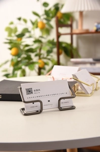 Three-color minimalist wire metal business card holders in gold, rose gold and gun black