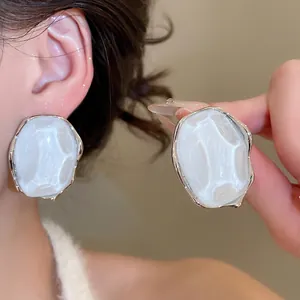 Geometric Irregular Oval Earrings And Ring French Vintage Luxury Jewelry Alloy Resin With Silver Earring Post Women