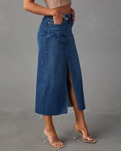 Gonna lunga di jeans blu scuro a vita alta con spacco frontale e orlo a taglio vivo
