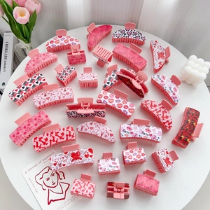 Sweet Heart Printed Hair Claw Clips Plastic Shark Hairpin For Women Romantic Valentine Day Patterns Hair Accessories
