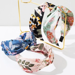 Women Fashion Floral Print Knotted Headband Bohemia Style Wide Fabric Hairband Vintage Flower Pattern Travel Hair Accessories