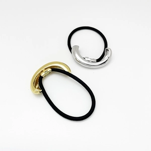 Minimalistisches Haargummi-Set in Gold und Silber mit elastischen schwarzen Bändern