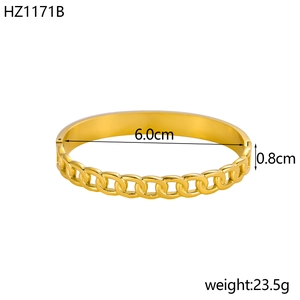 Elegant gold minimalist chain bangle bracelet with a smooth circular link design