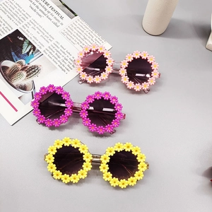 Cute daisy flower shaped sunglasses set for girls in pink, purple and yellow colors