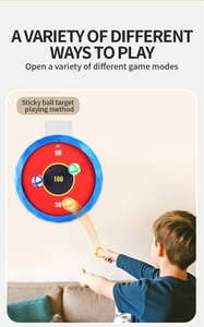 Détail de la cible pour enfants avec zones de score et balles adhésives pour le jeu
