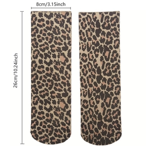 Calze al polpaccio traspiranti leopardate con indicazione delle misure 8x26cm