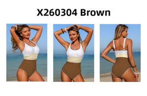 Vue triple du maillot de bain une pièce tricolore marron et jaune avec bordures festonnées