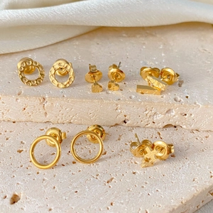 Set of diverse gold-plated stud earrings featuring hammered and minimalist geometric designs