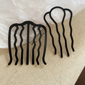 Épingles à cheveux en métal noir ondulé pour coiffures élégantes et fixation de chignon