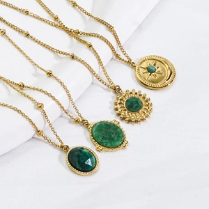Collier vintage en acier inoxydable 316L plaqué or 14K avec pierres vertes naturelles