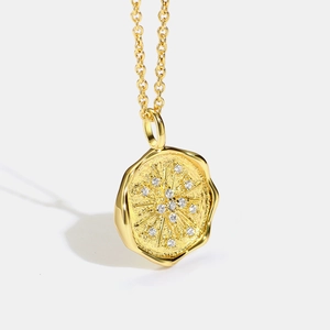 Vintage 14K Gold Plated Copper Star Pendant Necklace For Women Minimalist Geometric Coin Necklace Rhinestone Starburst Jewelry