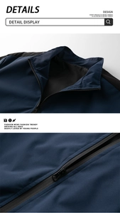 Vista dettagliata della giacca da uomo con collo alto e cerniera liscia blu navy