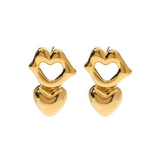 Boucles d'oreilles en acier inoxydable doré 18k avec lèvre creuse et pendentif cœur