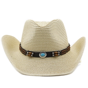 Detail van strooien cowboyhoed met bruine leren band en turquoise gesp