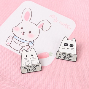 Funny Cartoon Cat Enamel Brooch Pin Meme White Cat Badge For Backpack Clothing Accessory Zinc Alloy Jewelry Gift