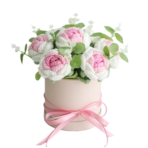 Handmade crochet pink and white rose bouquet in a pink gift box for creative gifting