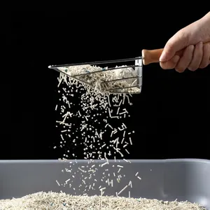 Durable metal wire cat litter scooper with wooden handle for fast sifting action