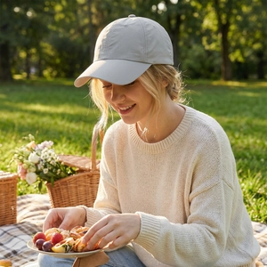 Unisex leichtes einfarbiges Baseballcap für Sonnenschutz im Freien und Freizeitmode.
