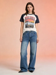 Women high waist wide leg jeans and contrast short sleeve t-shirt set in vintage wash blue