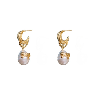 Elegant French vintage gold-plated baroque pearl earrings with delicate golden bow accents