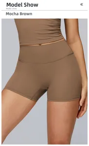 Pantaloncini da yoga a vita alta color marrone moka in tessuto spazzolato su modella