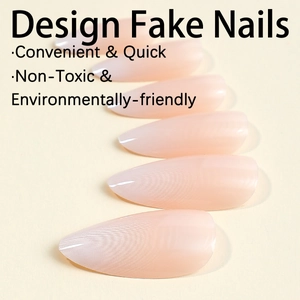 Faux ongles amande avec dégradé rose nude naturel et finition écoresponsable
