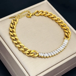 Elegant gold-plated stainless steel geometric link bracelet with sparkling cubic zirconia