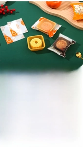 Food grade plastic packaging bag for mooncakes with festive prints in 3 sizes