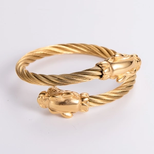 Adjustable golden stainless steel twisted cable bracelet with double animal heads
