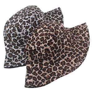 Double-sided leopard print bucket hat for women with retro sunscreen design