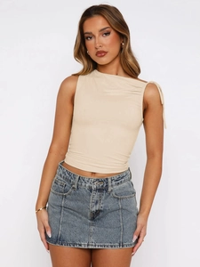 Schickes beige Ein-Schulter-Crop-Top mit Tunnelzug-Detail und asymmetrischem Träger