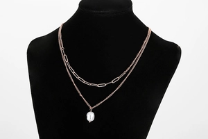 Double-layer rose gold paperclip chain necklace with elegant baroque pearl pendant