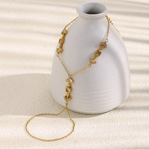 18K gold plated stainless steel arrow finger chain set with white zircon inlays