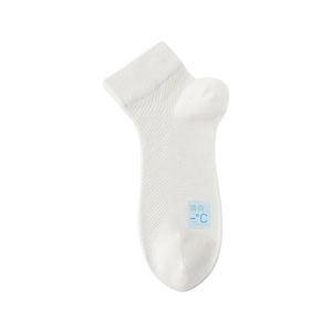 Men's white mesh summer socks with cooling mint technology and breathable low cut design