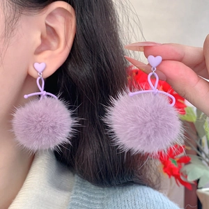 Sweet Heart Bow Plush Pom Pom Drop Earrings With Silver Earring Post For Women Autumn Winter Fashion Elegant Small Fragrance Style Jewelry Gift