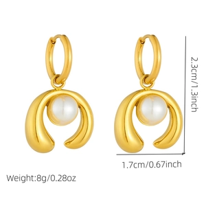 Gold-plated stainless steel horseshoe earrings with round white pearls on a clean white background