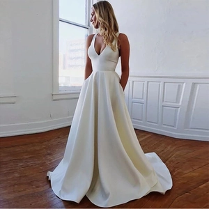 Elegant Satin Wedding Dress V-Neck Backless Big Bow A-Line Floor Length Bridal Gown With Pockets Sleeveless Ivory