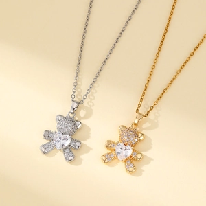 Cute Bear Pendant Necklace Titanium Steel Chain Copper Micro Pave Cubic Zirconia Heart Gemstone Fashion Jewelry For Women